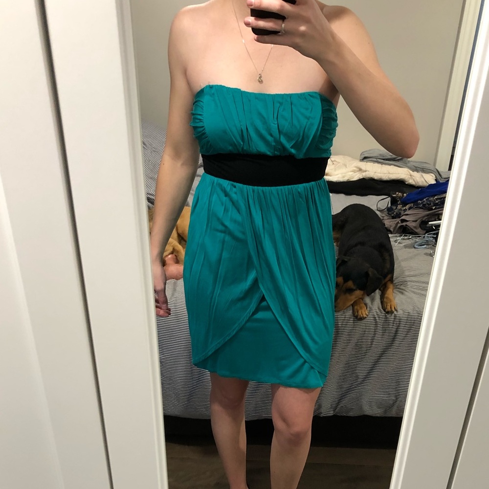Cute beachy dress!